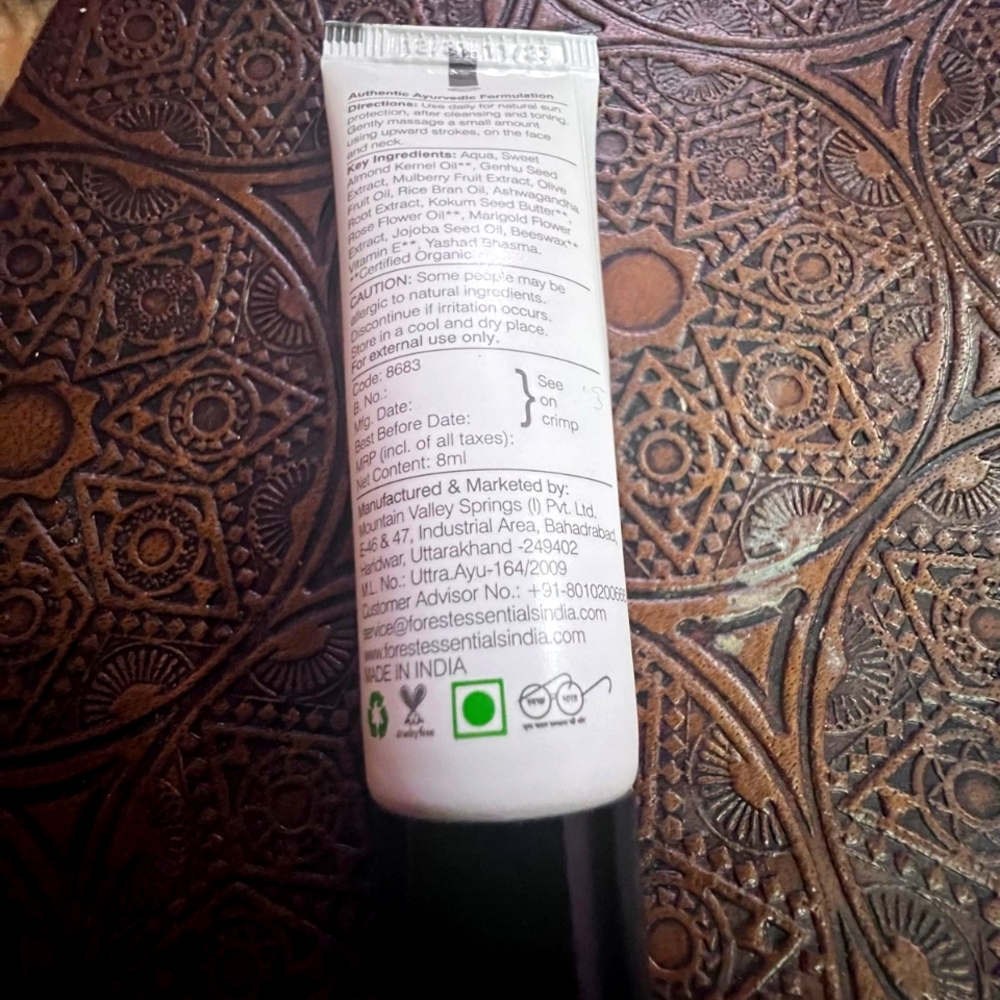 Brand New Forest Essentials Rose & Marigold Day Lotion SPF 25 - Picture 3 of 4